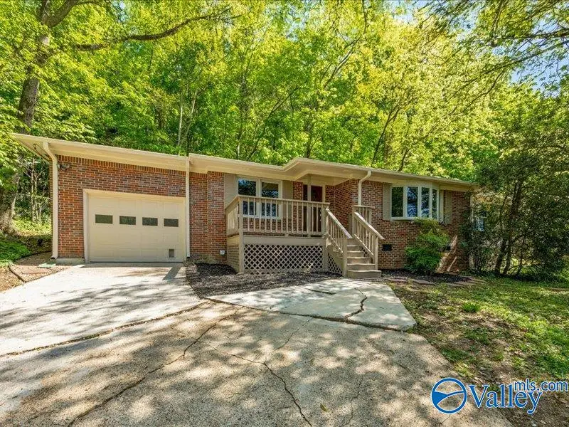 2106 Colice Road Se, Huntsville, AL 35801 - #2