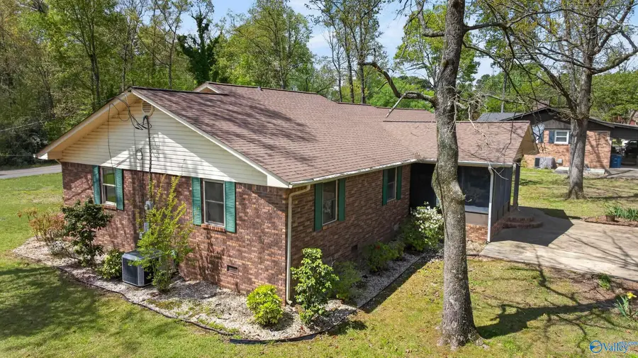 35 Third Avenue, Rainsville, AL 35986 - #3