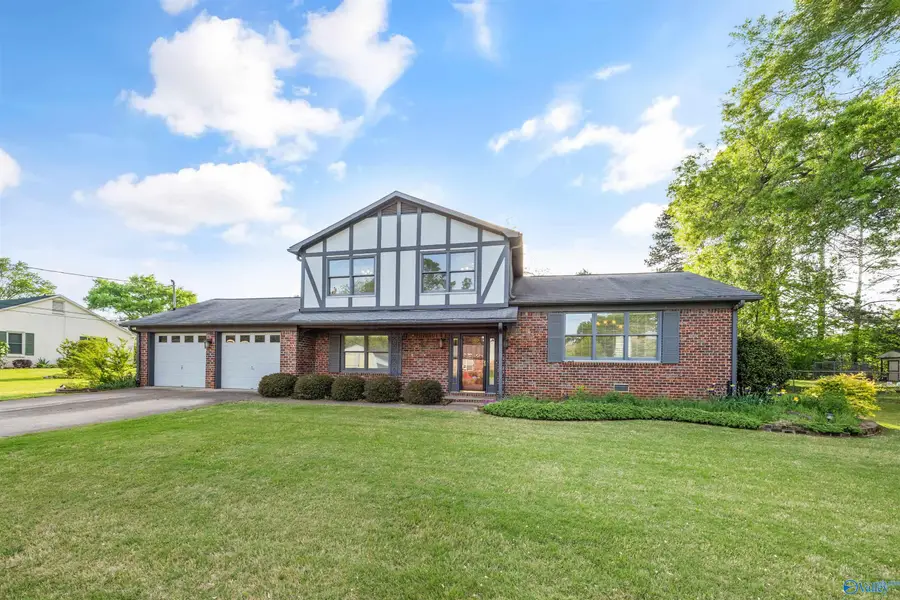 1928 Edenton Drive Sw, Huntsville, AL 35803 - #3