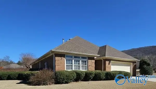 15000 Ashmont Circle, Huntsville, AL 35803