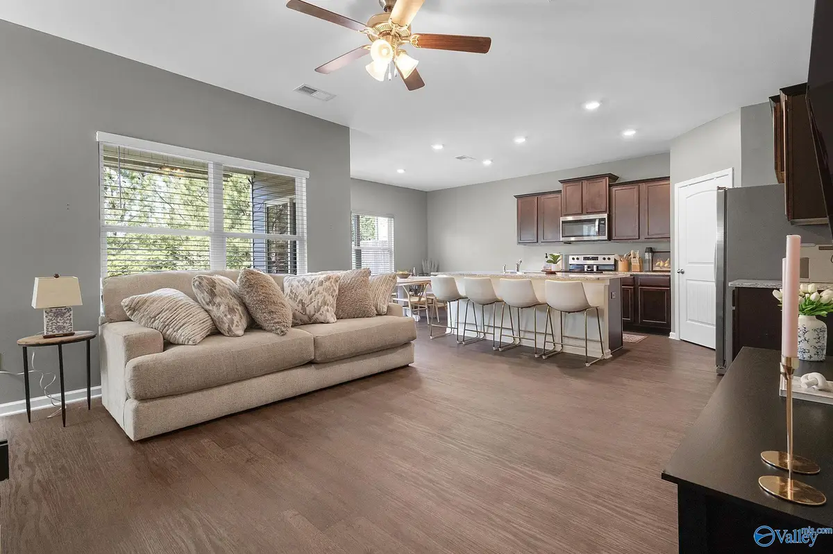 670 Johnnys Cove, Leeds, AL 35094 - #1