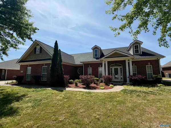 114 Legacy Cove Drive Sw, Madison, AL 35756