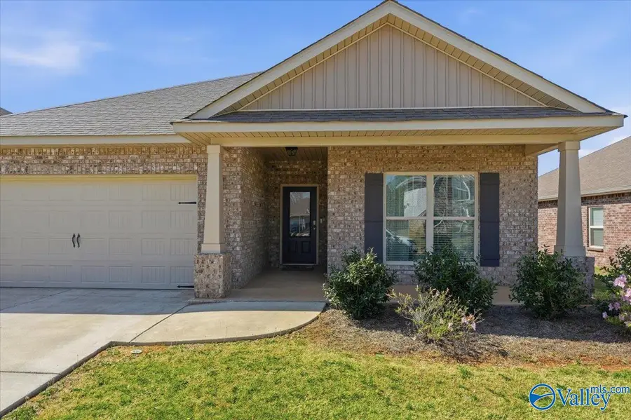 162 Cherry Laurel Drive, Hazel Green, AL 35750 - #2