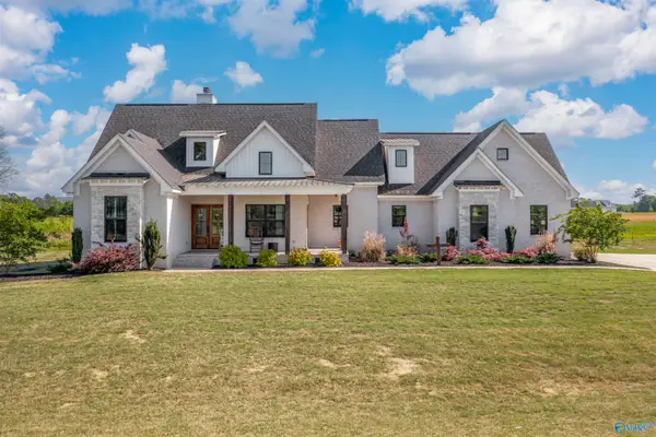 135 Caldwell Trail, Gadsden, AL 35901