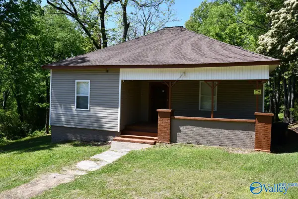 1216 Barkley Street, Gadsden, AL 35904