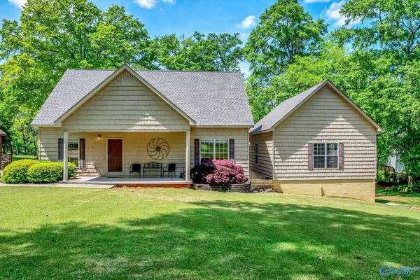 1357 County Road 415, Town Creek, AL 35672