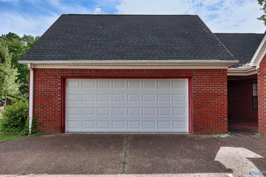 104 Sunset Circle, Madison, AL 35758 - #3