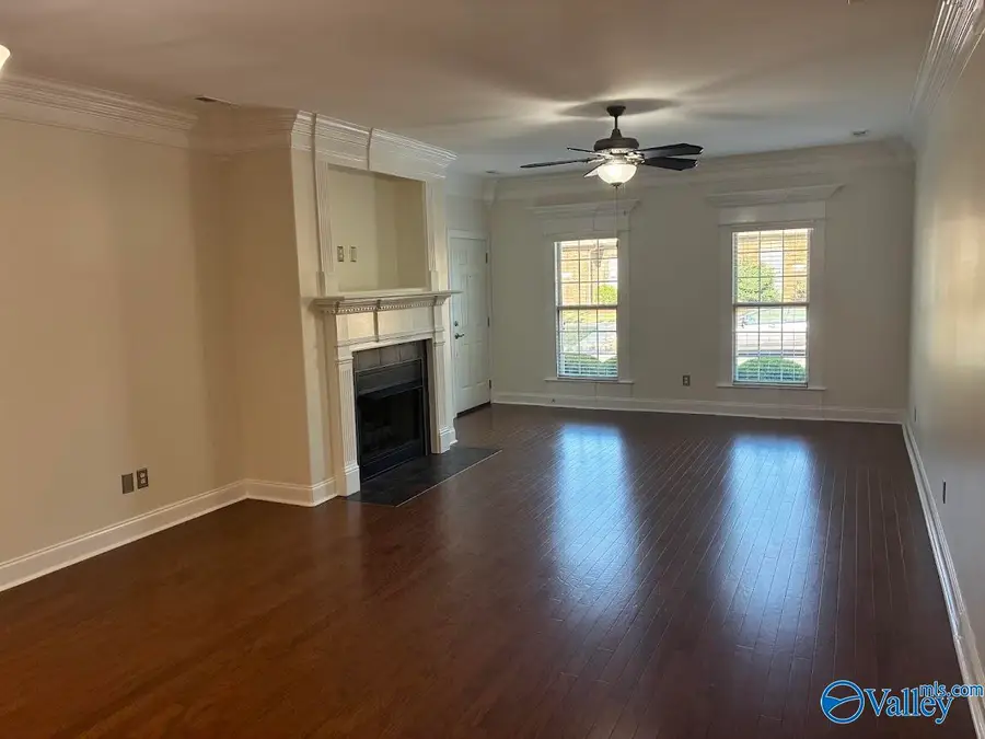 537 W Mossyleaf Drive, Huntsville, AL 35824 - #3