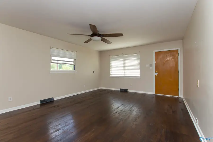 2004 Rodgers Drive Ne, Huntsville, AL 35810 - #3