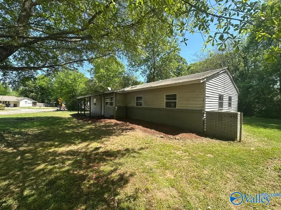 2419 Tuxedo Drive Nw, Huntsville, AL 35810 - #3