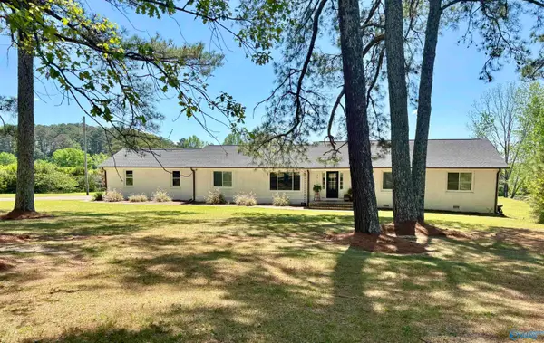 2711 West Chapel Hill Road, Decatur, AL 35603