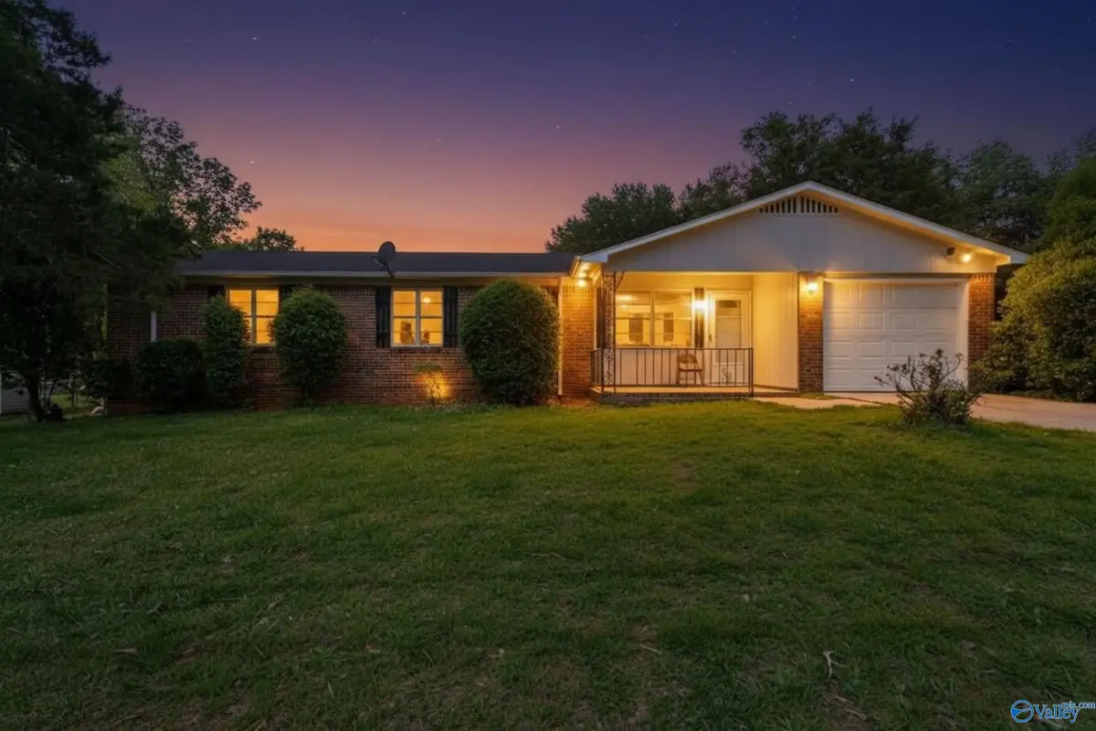 5020 Ortega Circle Nw, Huntsville, AL 35810 - #1