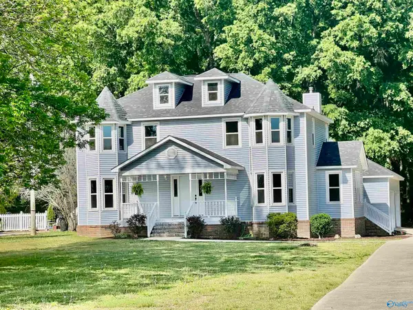 2301 Shady Grove Lane Sw, Decatur, AL 35603