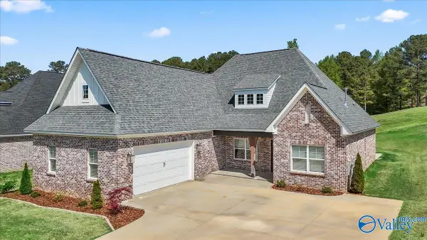 2931 Cherokee Ridge Drive, Union Grove, AL 35175