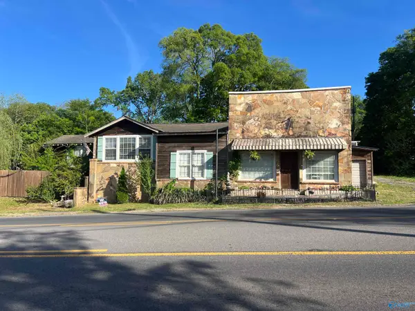 1109 Noccalula Road, Gadsden, AL 35904