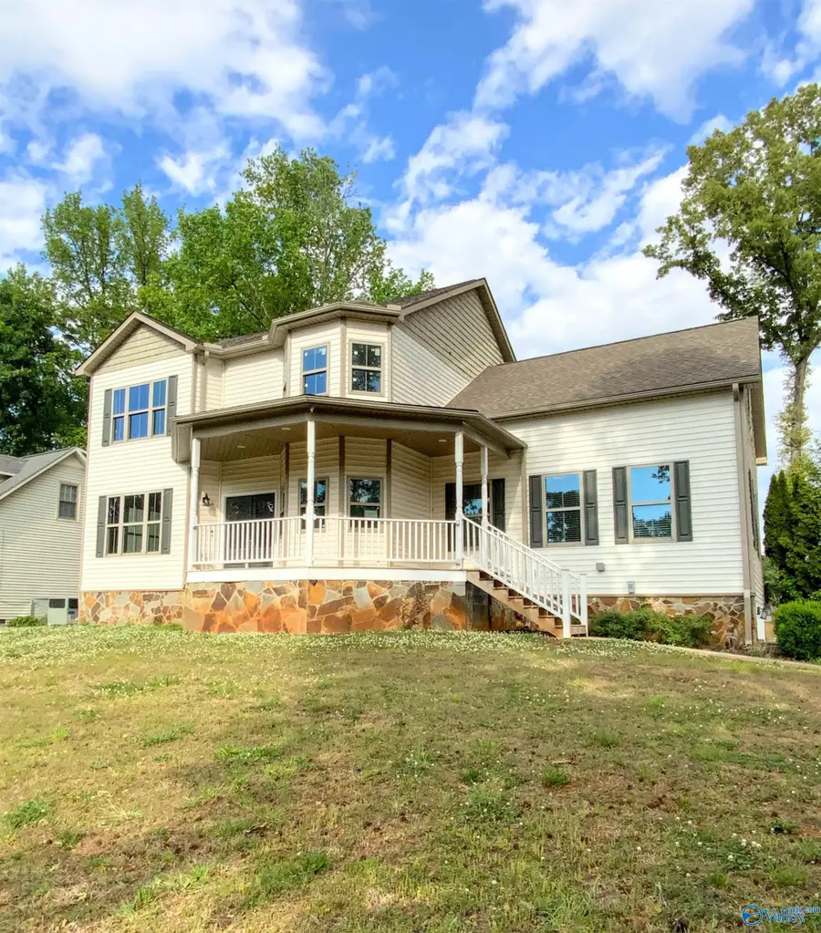 425 Cloverleaf Drive, Athens, AL 35611 - #2