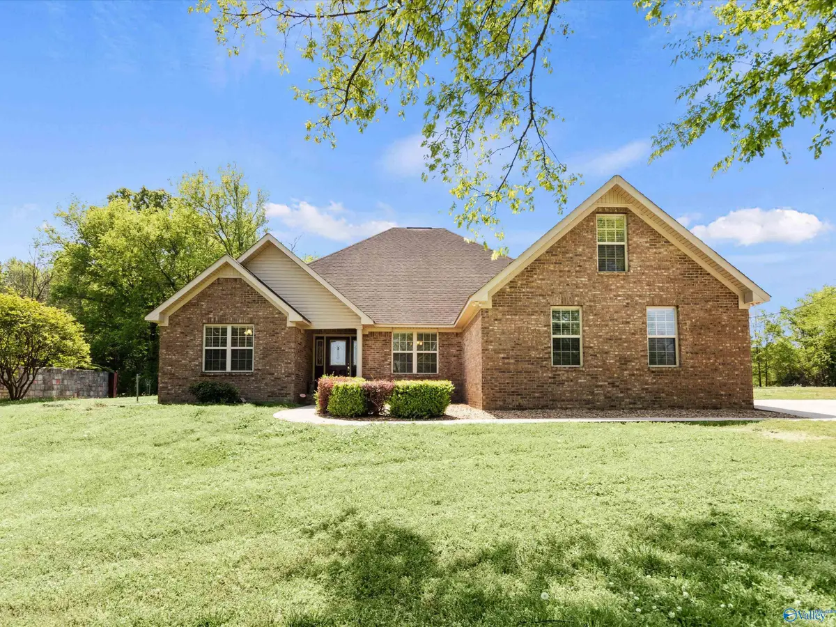 18280 Alabama Highway 20, Hillsboro, AL 35643 - #1