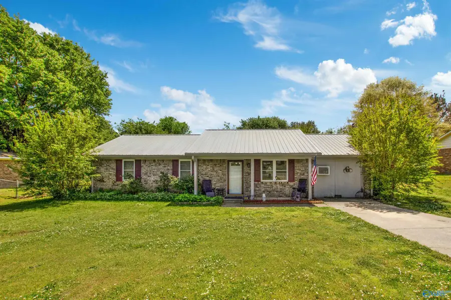 404 Potomac Drive, Boaz, AL 35957 - #2