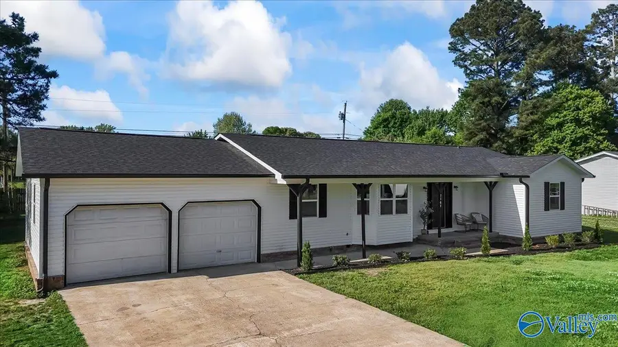 1162 6th Avenue, Arab, AL 35016 - #3