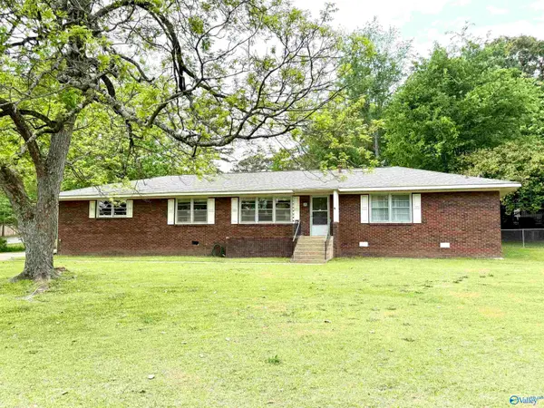 1900 Noccalula Road, Gadsden, AL 35904