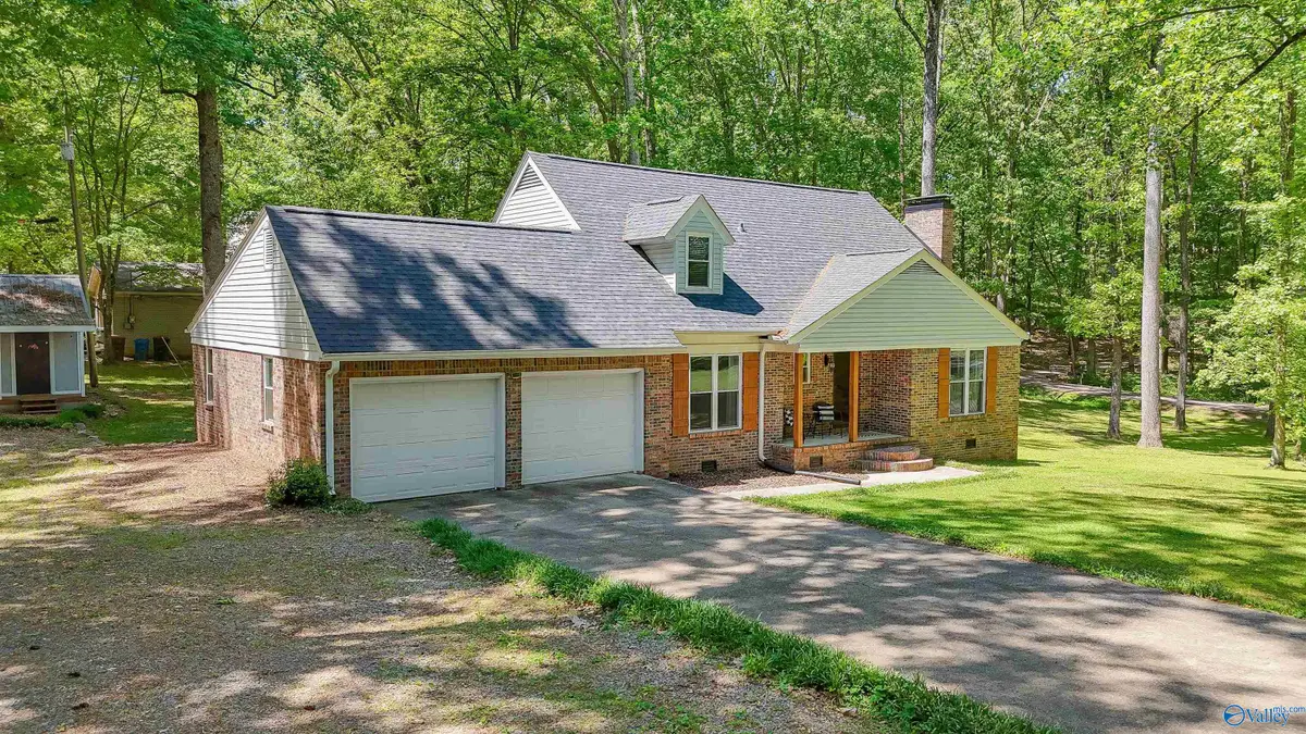 2123 NW Thunderbird Street Nw, Hartselle, AL 35640 - #1