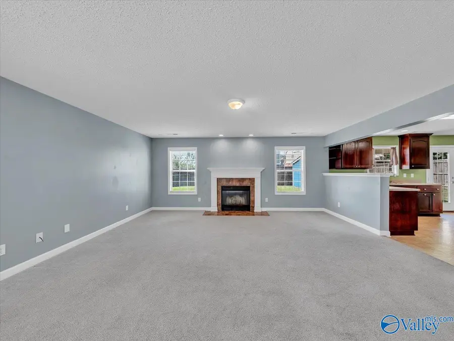 4810 Creston Court Se, Owens Cross Roads, AL 35763 - #3