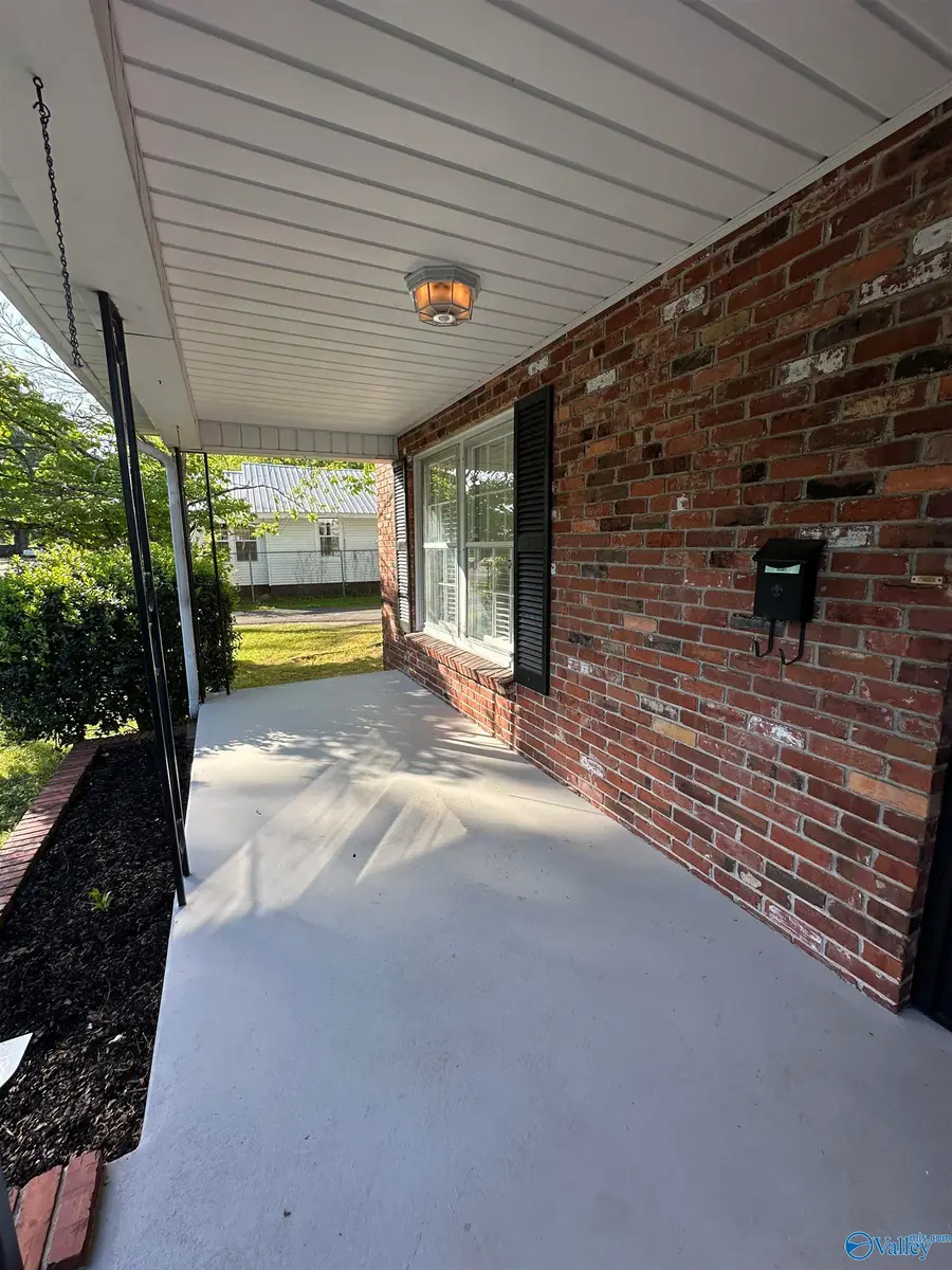 711 Nuckolls Street, Gadsden, AL 35903 - #3