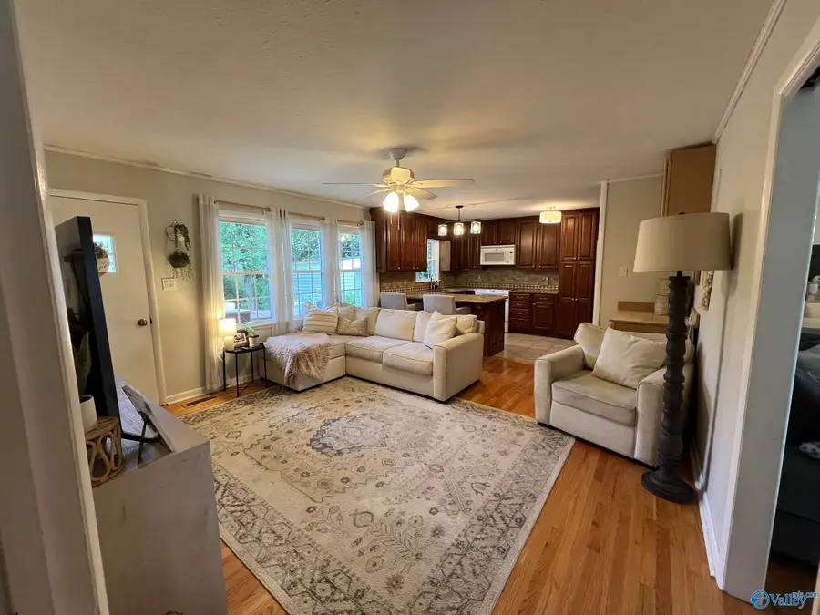 2305 Gladstone Drive Ne, Huntsville, AL 35811 - #2