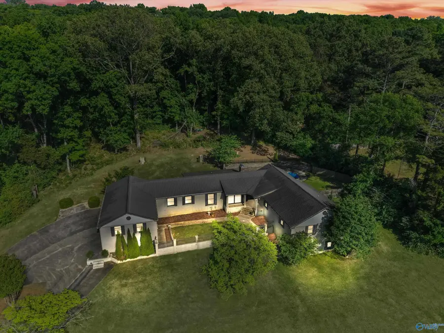 6309 Whitesburg Drive Se, Huntsville, AL 35802 - #2