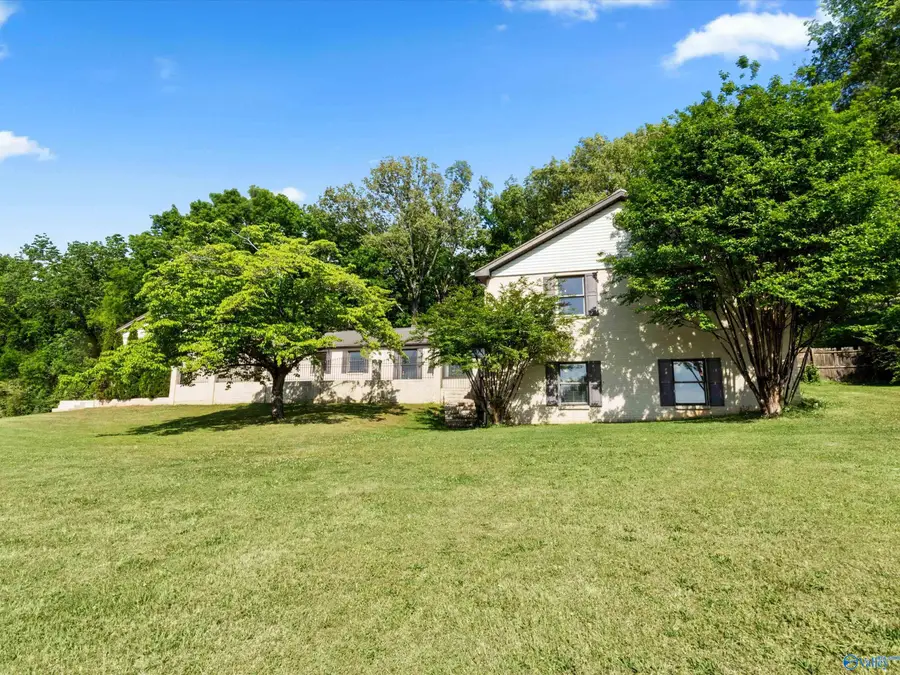 6309 Whitesburg Drive Se, Huntsville, AL 35802 - #3