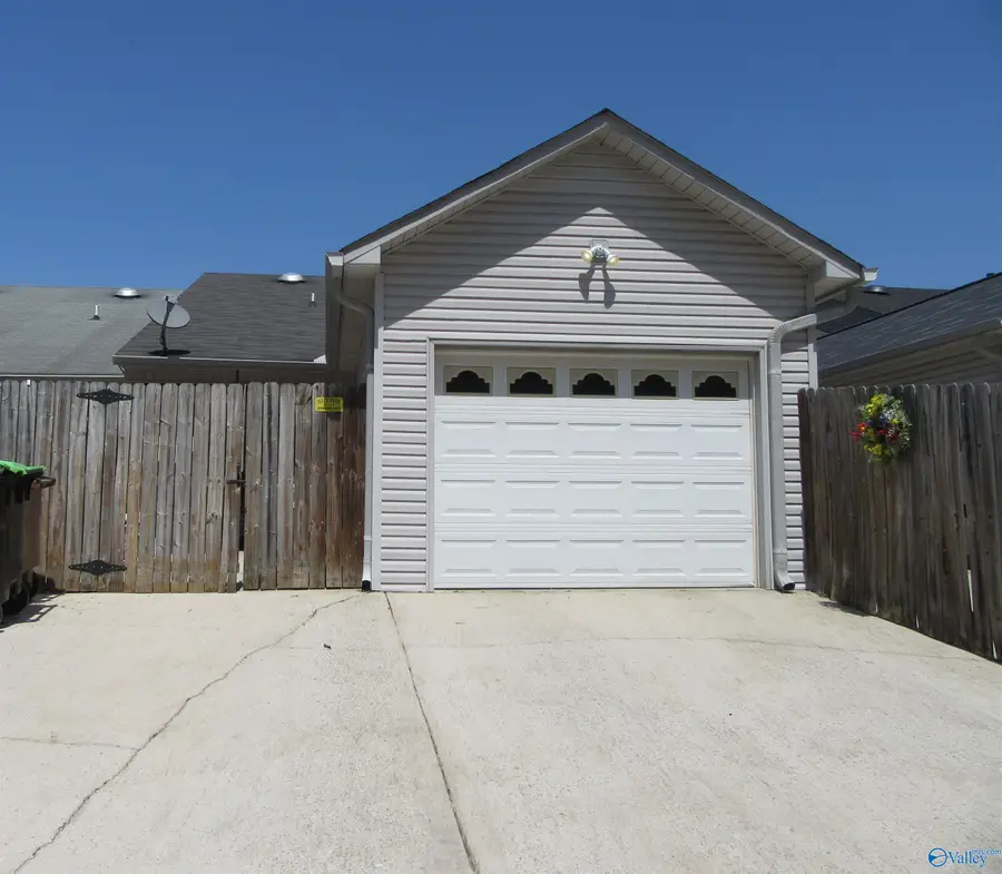 2428 Cameron Street, Decatur, AL 35603 - #3