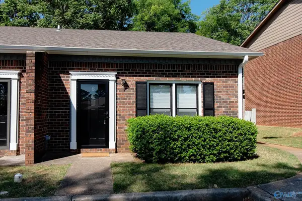 8138 Oldfield Road Sw #8D, Huntsville, AL 35802