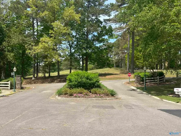 154 Ridgewood Circle, Cherokee Ridge, AL 35175
