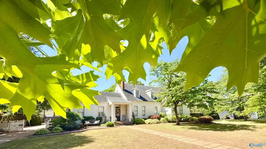 633 Sherman Street, Decatur, AL 35601 - #2