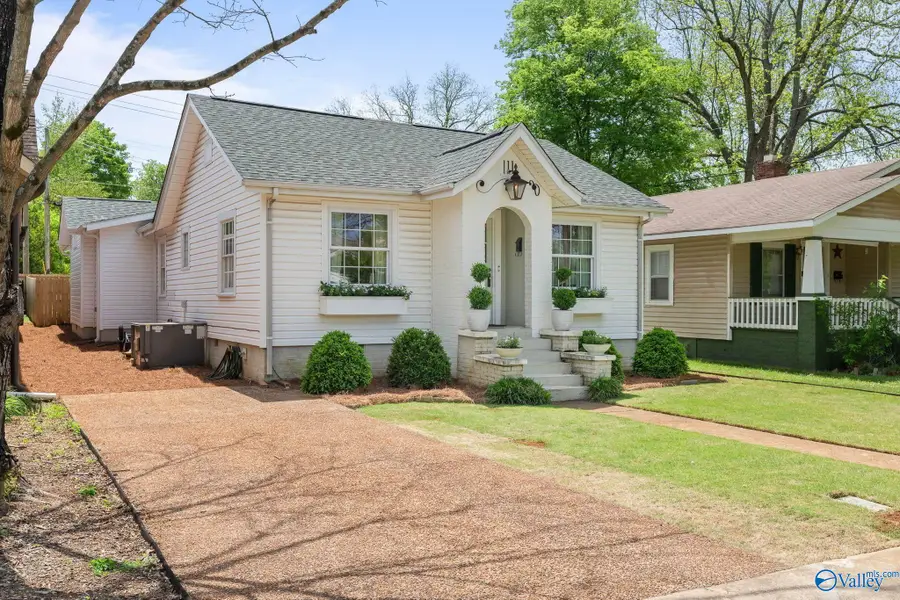 1306 Clinton Avenue E, Huntsville, AL 35801 - #2