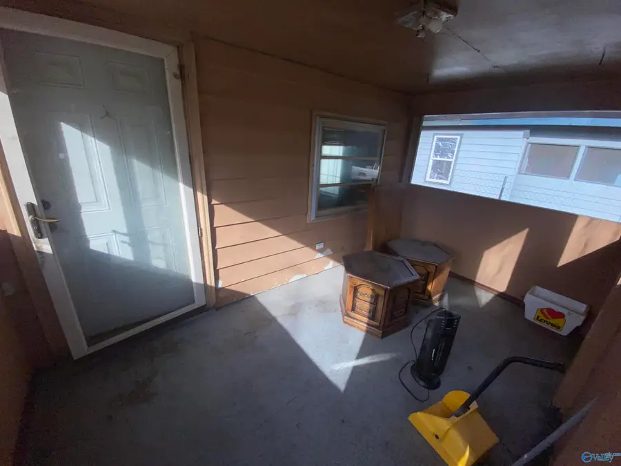 223 SW 11th Avenue, Decatur, AL 35601 - #3