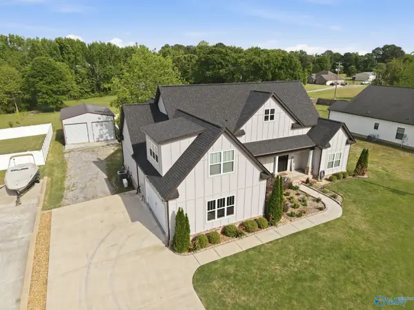 1902 Peach Orchard Road, Hartselle, AL 35640