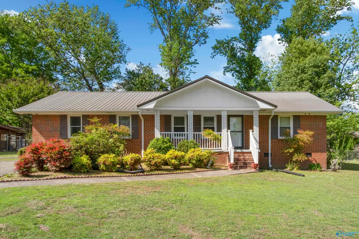 141 NE Brookwood Circle, Arab, AL 35016 - #1