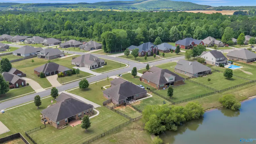 159 Inspirational Drive N, Meridianville, AL 35801 - #3