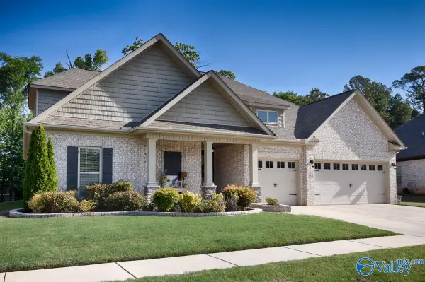 183 Fernbridge Boulevard, Madison, AL 35758