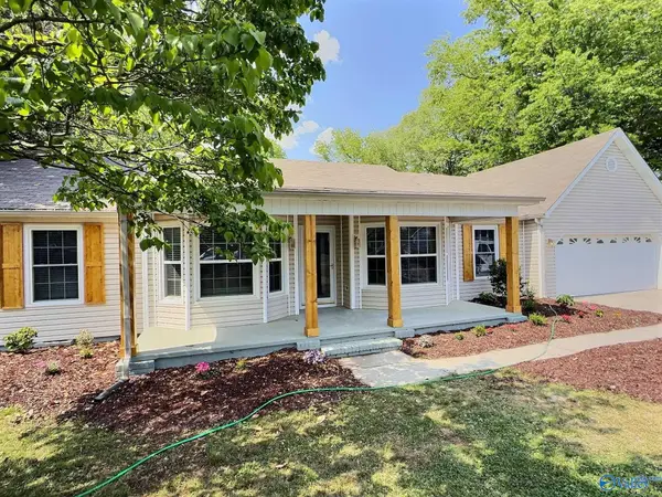 317 Big Oak Circle, Madison, AL 35758