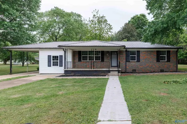 126 Helena Drive, Huntsville, AL 35811