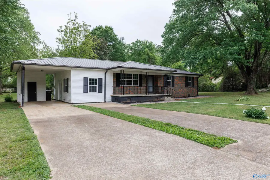 126 Helena Drive, Huntsville, AL 35811 - #2