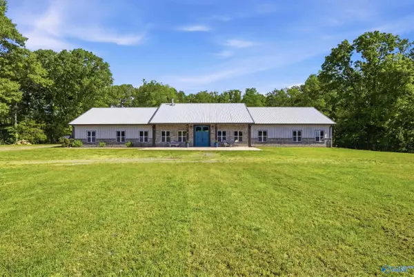 304 County Road 1282, Falkville, AL 35622