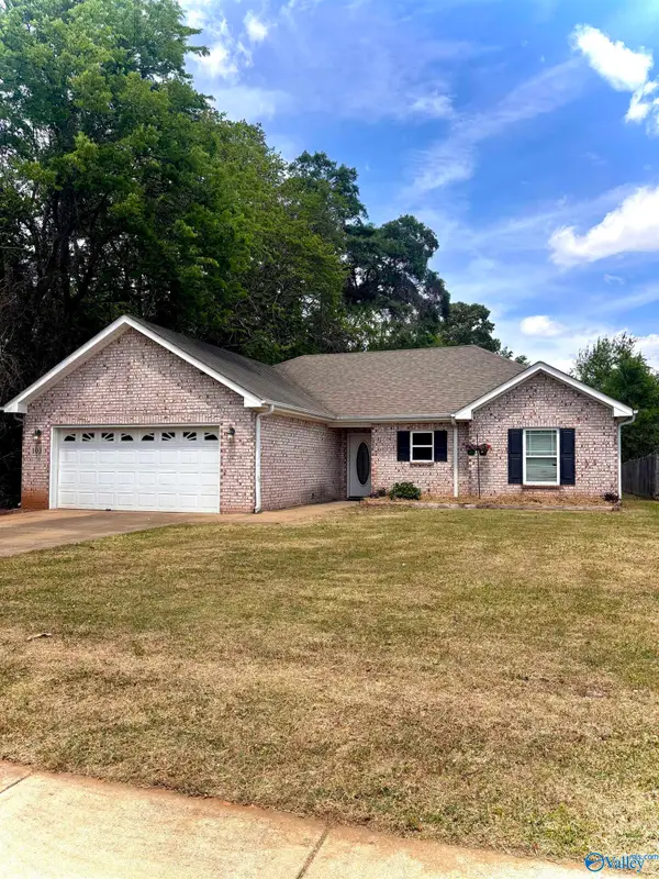 103 Summerset Lane, Huntsville, AL 35811