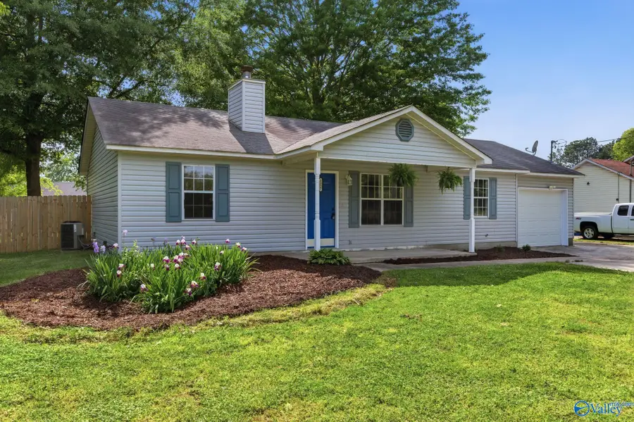 1327 Sparkman Street, Hartselle, AL 35640 - #2