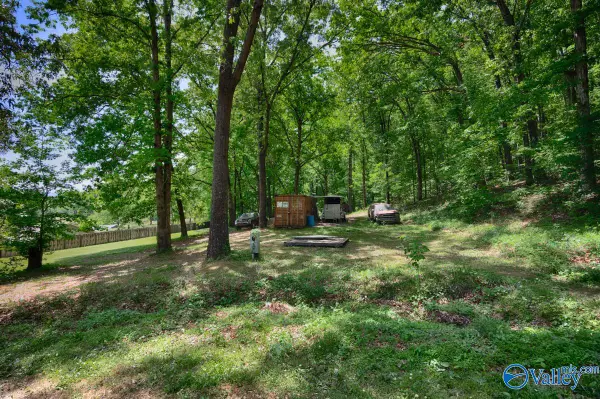 180 Vicki Lane #A, Owens Cross Roads, AL 35763