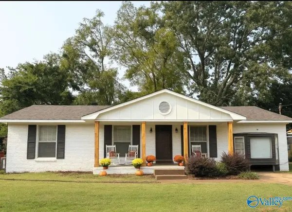 4021 NW Knollbrook Drive, Huntsville, AL 35810