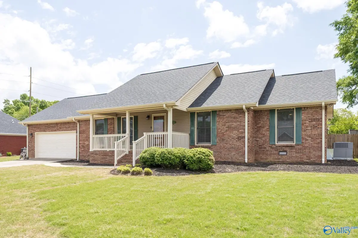 17960 Davis Street, Athens, AL 35611 - #1