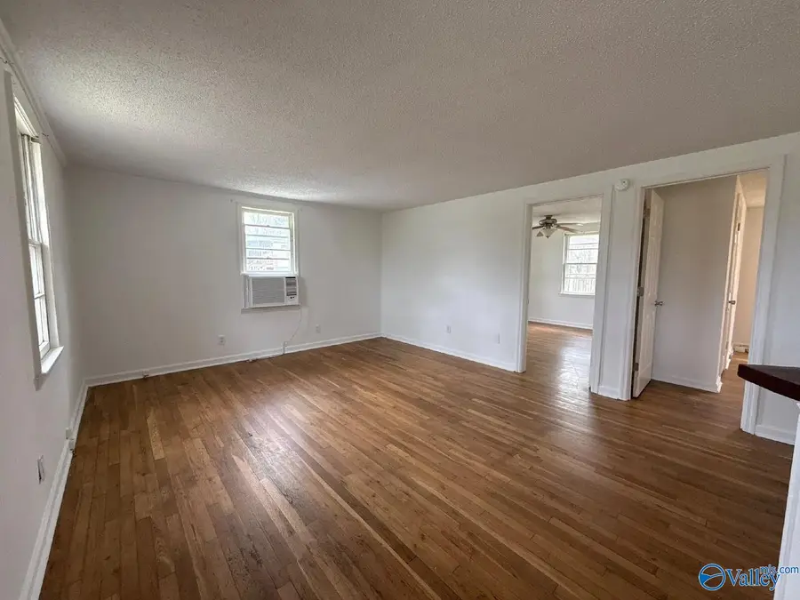 118/120 Brockway Avenue, Owens Cross Roads, AL 35763 - #2